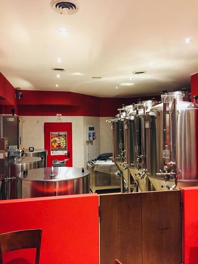 De La Tour Hotel Tirano Ngoại thất bức ảnh